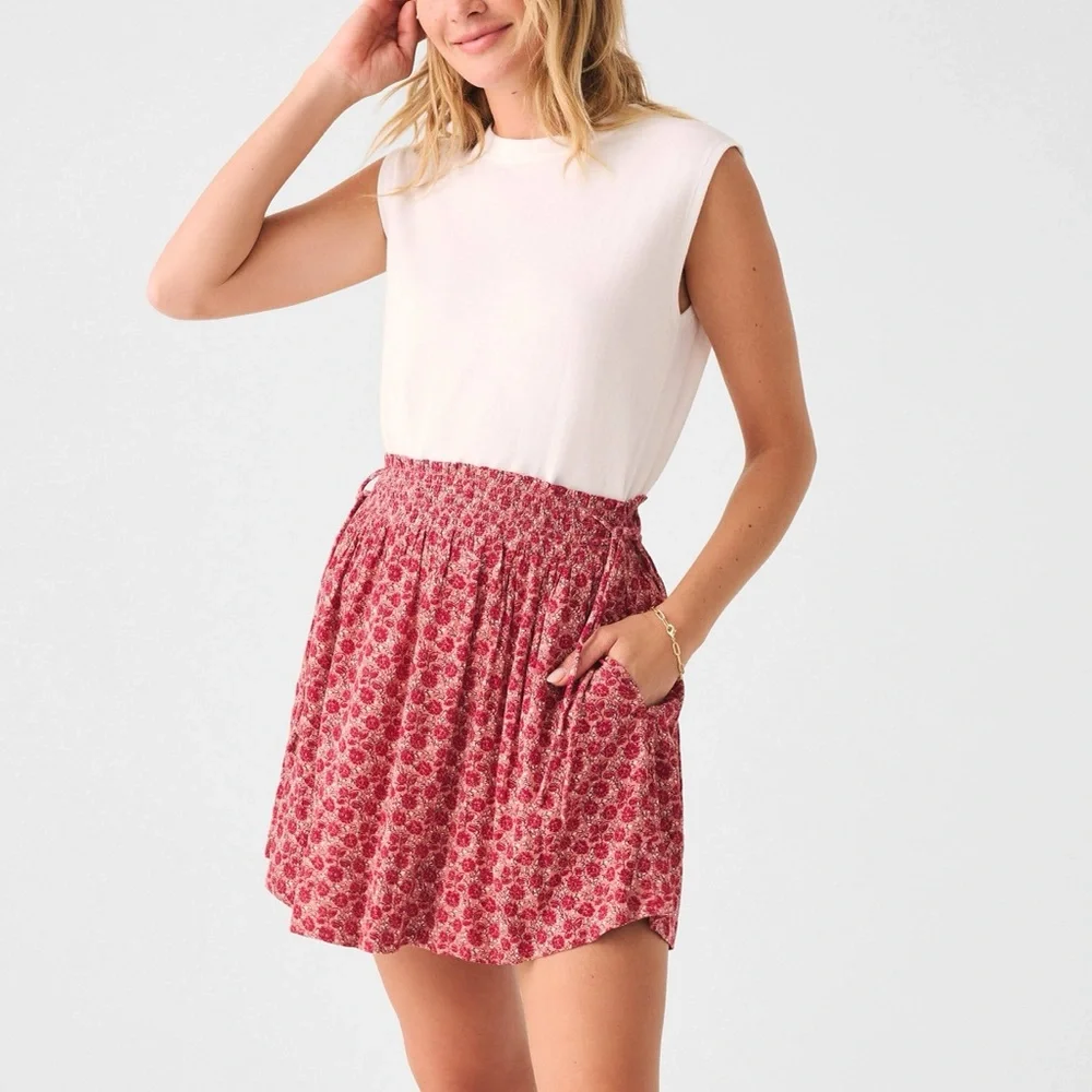 Faherty Emery smocked floral skirt size medium red